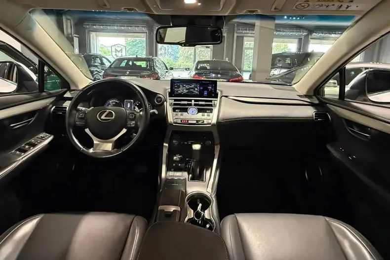 Lexus Seria NX din 2019 cu 104.800 km - oferta LEX138388 - foto 2