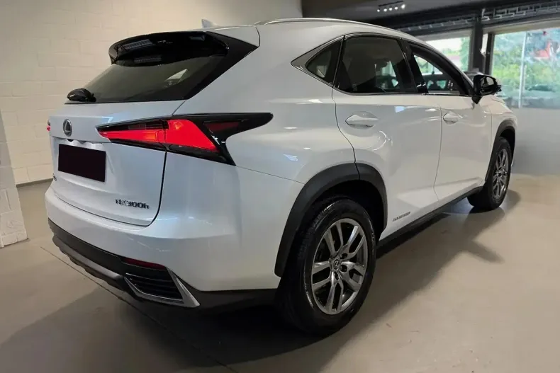 Lexus Seria NX din 2019 cu 104.800 km - oferta LEX138388 - foto 8
