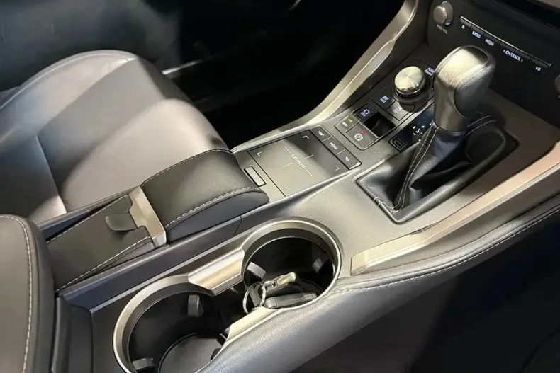 Lexus Seria NX din 2019 cu 104.800 km - oferta LEX138388 - foto 15