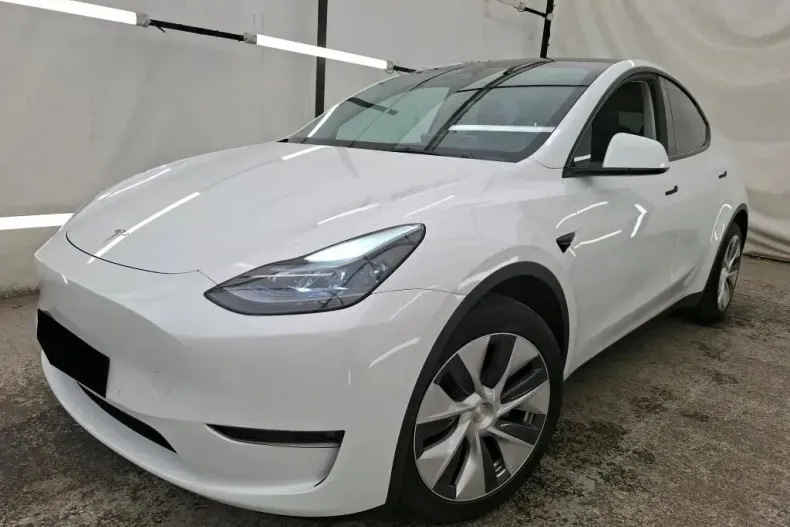 Tesla Model Y din 2022 cu 65.095 km - oferta TES138389 - foto 1