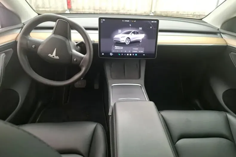 Tesla Model Y din 2022 cu 65.095 km - oferta TES138389 - foto 2