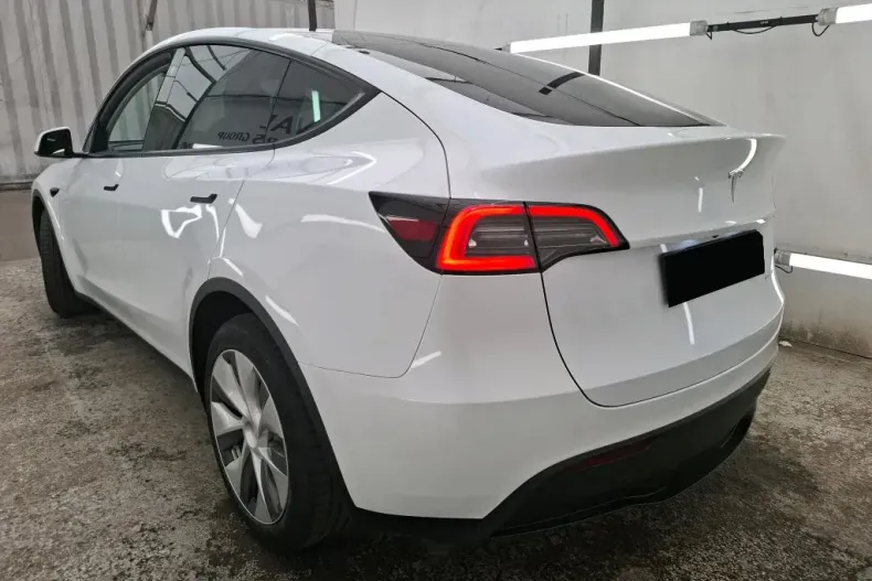 Tesla Model Y din 2022 cu 65.095 km - oferta TES138389 - foto 4
