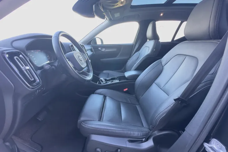 Volvo XC40 din 2020 cu 106.004 km - oferta VOL138396 - foto 12