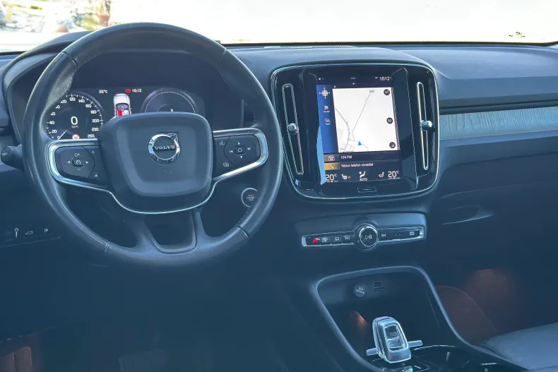 Volvo XC40 din 2020 cu 106.004 km - oferta VOL138396 - foto 15