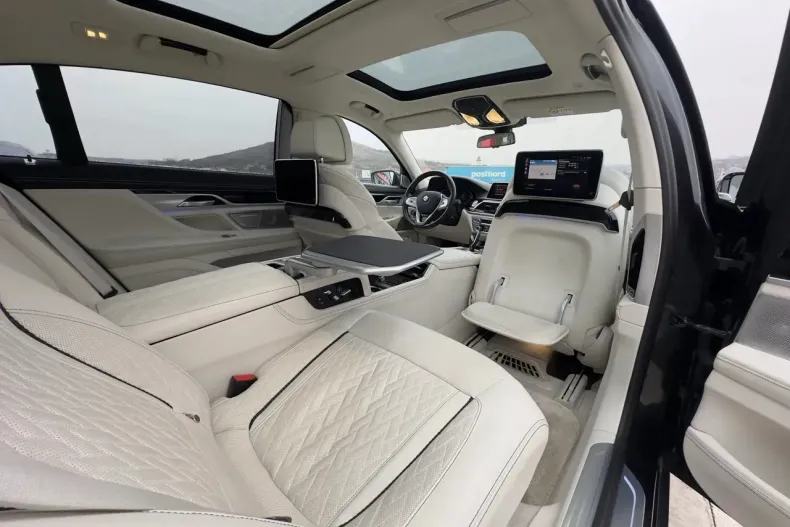 BMW Seria 7 din 2021 cu 107.100 km - oferta BMW138412 - foto 38