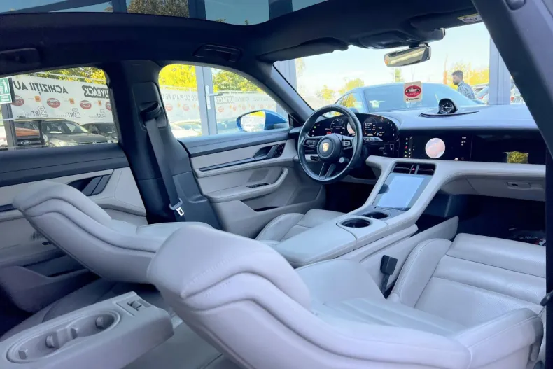 Porsche Taycan din 2021 cu 152.903 km - oferta POR138424 - foto 12