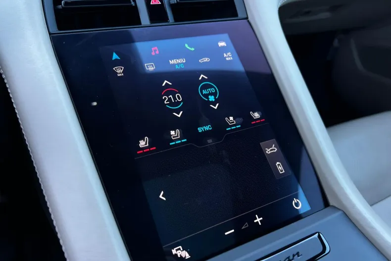 Porsche Taycan din 2021 cu 152.903 km - oferta POR138424 - foto 24