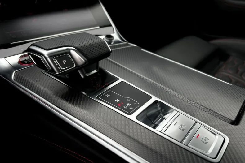 Audi RS6 din 2024 cu 24.672 km - oferta AUD138428 - foto 16