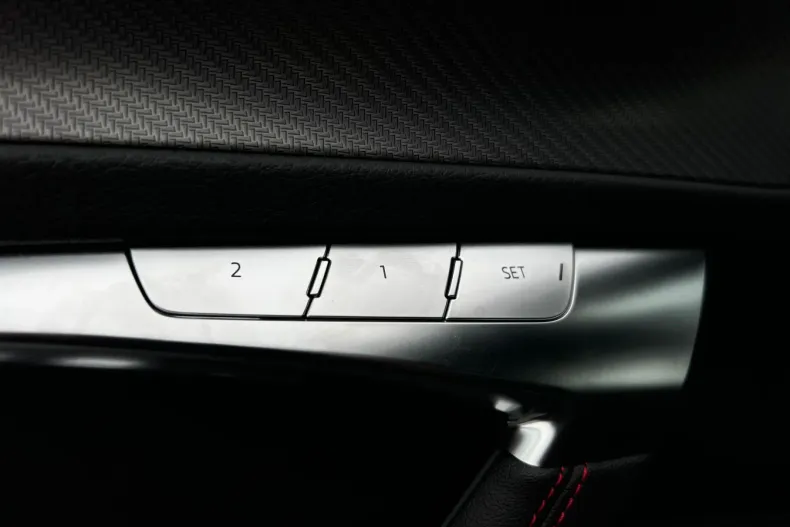 Audi RS6 din 2024 cu 24.672 km - oferta AUD138428 - foto 37