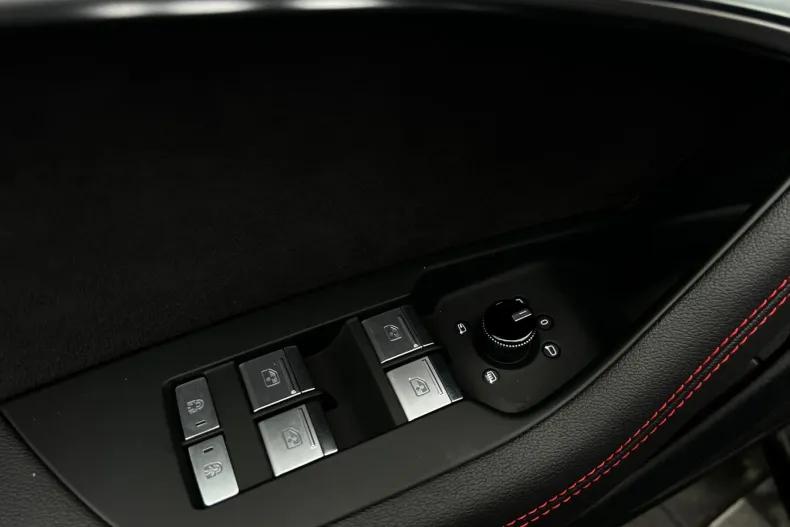 Audi RS6 din 2024 cu 24.672 km - oferta AUD138428 - foto 38