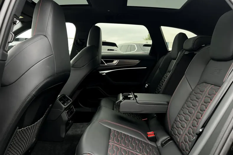 Audi RS6 din 2024 cu 24.672 km - oferta AUD138428 - foto 40