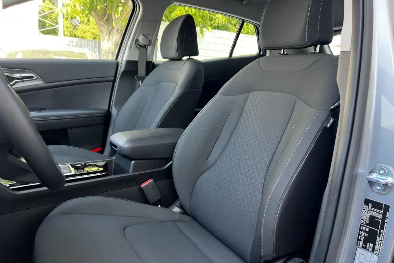 Kia Sportage din 2025 cu 16 km - oferta KIA138434 - foto 14