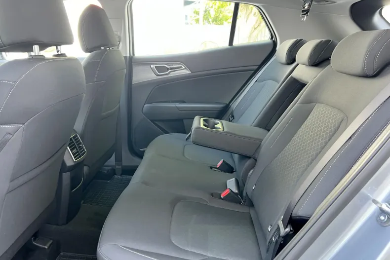 Kia Sportage din 2025 cu 16 km - oferta KIA138434 - foto 34