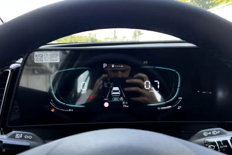 Kia Sportage din 2025 cu 16 km - oferta KIA138435 - foto 20