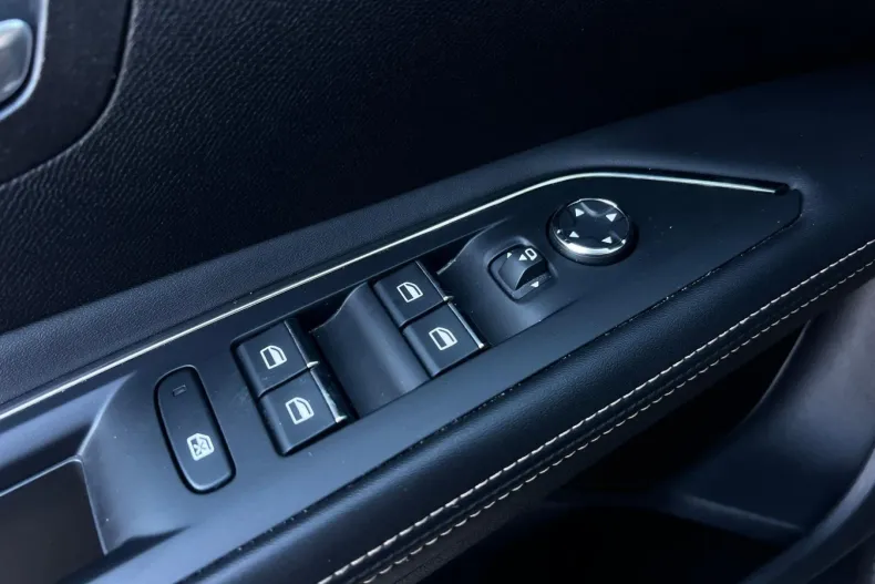 Peugeot 3008 din 2022 cu 178.830 km - oferta PEU138445 - foto 33