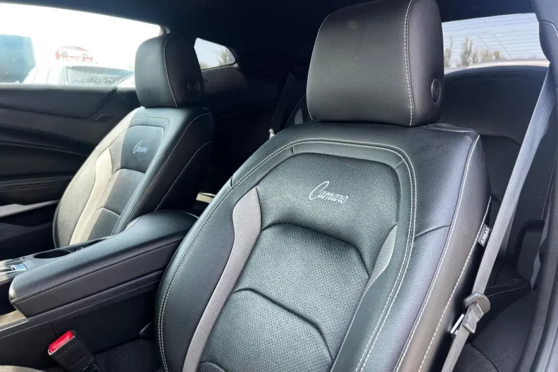 Chevrolet Camaro din 2020 cu 76.118 km - oferta CHE138447 - foto 26