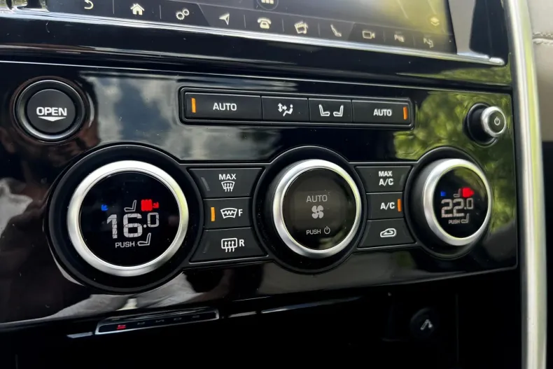 Land Rover Discovery din 2019 cu 172.821 km - oferta LAN138449 - foto 13