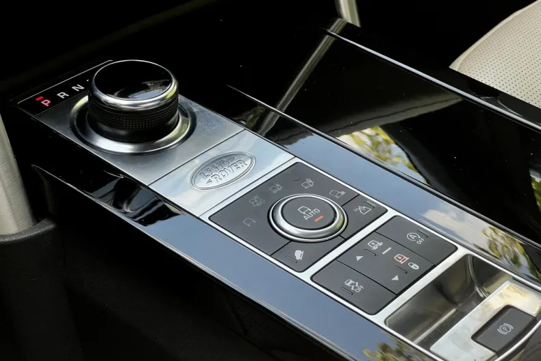 Land Rover Discovery din 2019 cu 172.821 km - oferta LAN138449 - foto 14