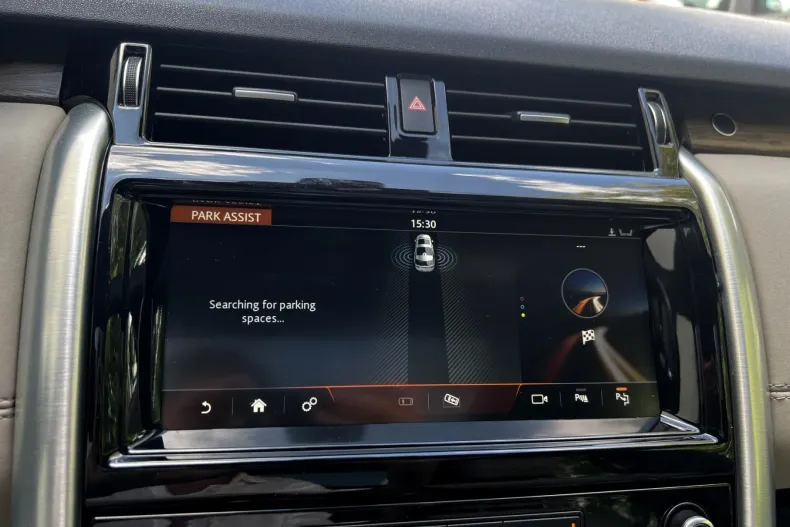 Land Rover Discovery din 2019 cu 172.821 km - oferta LAN138449 - foto 34