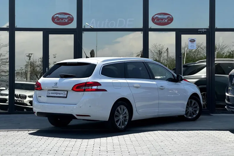 Peugeot 308 din 2021 cu 162.560 km - oferta PEU138458 - foto 3