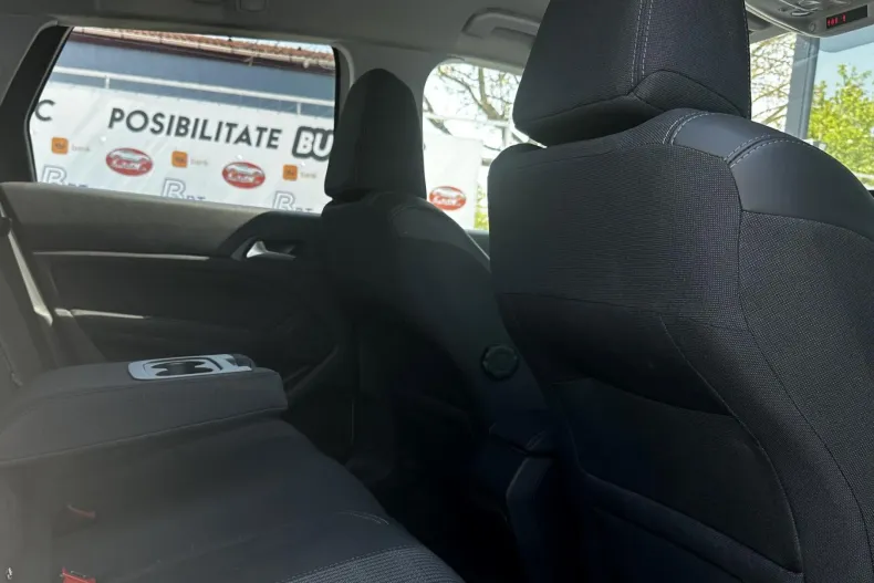 Peugeot 308 din 2021 cu 162.560 km - oferta PEU138458 - foto 19