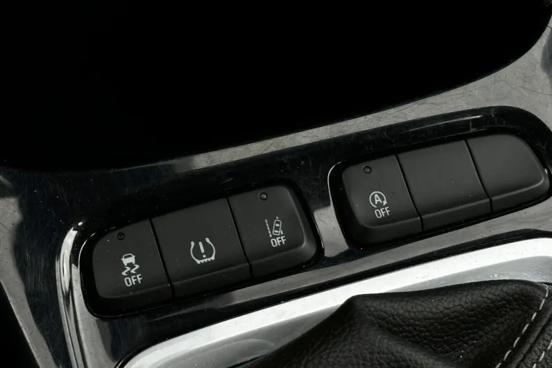 Opel Crossland din 2021 cu 71.252 km - oferta OPE138463 - foto 14