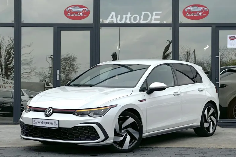Volkswagen Golf din 2020 cu 65.425 km - oferta VOL138467 - foto 1