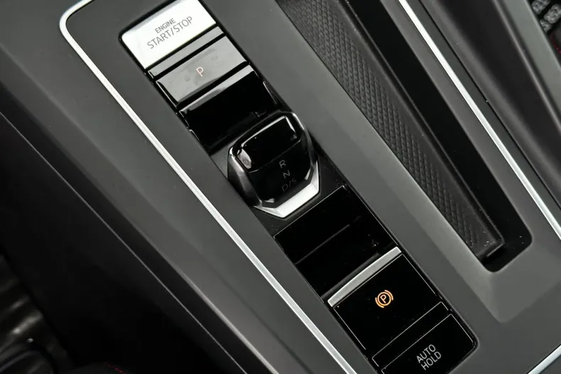 Volkswagen Golf din 2020 cu 65.425 km - oferta VOL138467 - foto 22