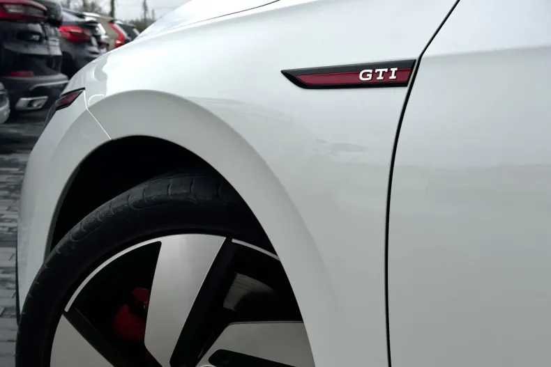 Volkswagen Golf din 2020 cu 65.425 km - oferta VOL138467 - foto 24