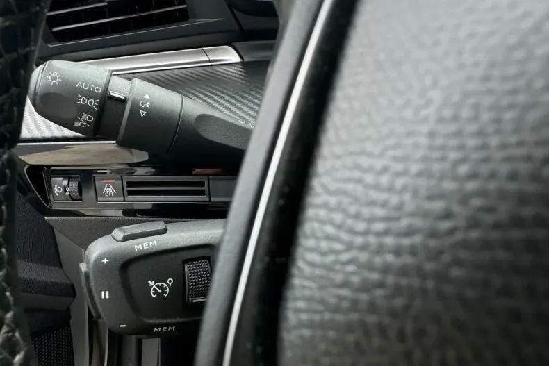 Peugeot 508 din 2019 cu 144.638 km - oferta PEU138471 - foto 19