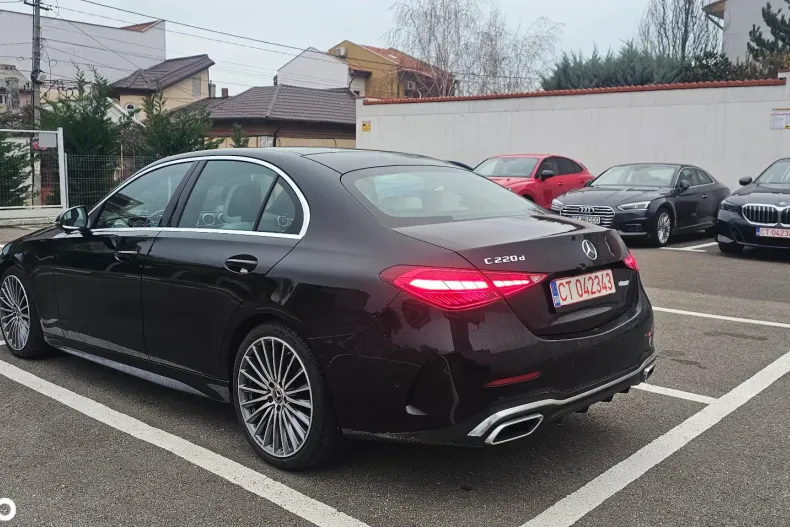 Mercedes-Benz C din 2024 cu 12.300 km - oferta MER138478 - foto 10