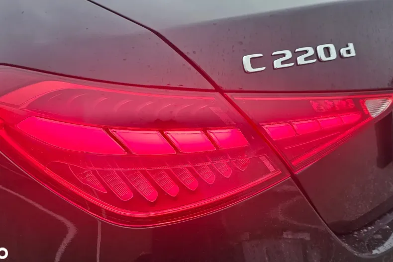 Mercedes-Benz C din 2024 cu 12.300 km - oferta MER138478 - foto 23