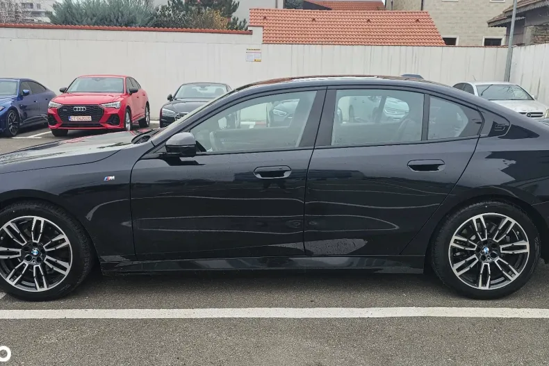 BMW Seria 5 din 2024 cu 17.900 km - oferta BMW138481 - foto 4