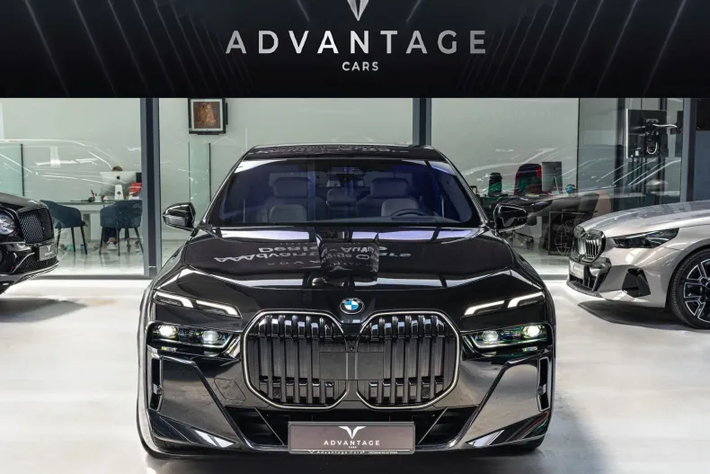 BMW Seria 7 din 2024 cu 17.887 km - oferta BMW138496 - foto 1