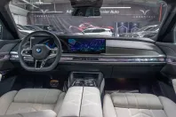 BMW Seria 7 din 2024 cu 17.887 km - oferta BMW138496 - foto 18