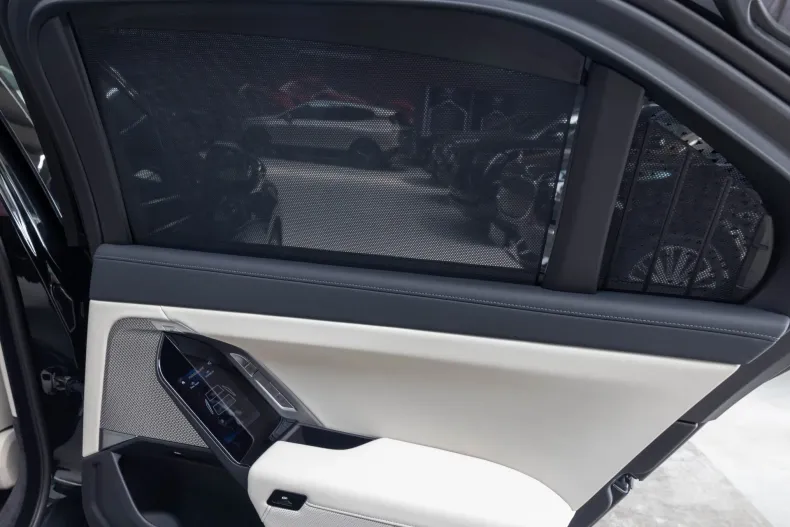 BMW Seria 7 din 2024 cu 17.887 km - oferta BMW138496 - foto 20