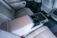 BMW Seria 7 din 2024 cu 17.887 km - oferta BMW138496 - foto 25