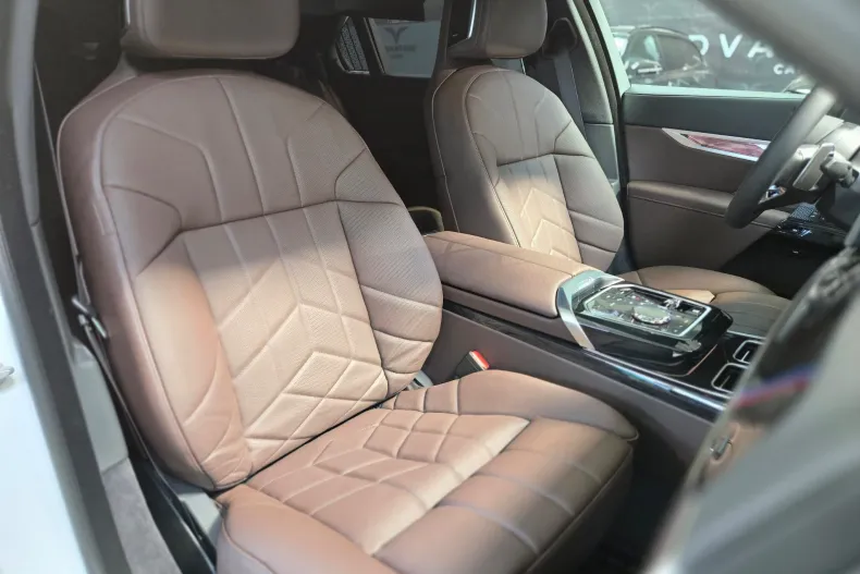 BMW Seria 7 din 2025 cu 13 km - oferta BMW138502 - foto 7