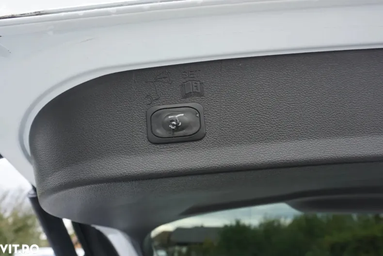 Ford Kuga din 2019 cu 70.850 km - oferta FOR138511 - foto 14