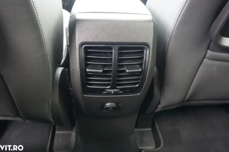 Ford Kuga din 2019 cu 70.850 km - oferta FOR138511 - foto 15