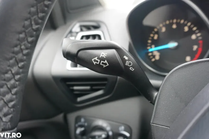 Ford Kuga din 2019 cu 70.850 km - oferta FOR138511 - foto 22