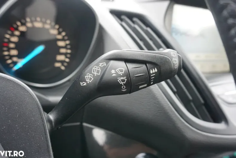 Ford Kuga din 2019 cu 70.850 km - oferta FOR138511 - foto 23