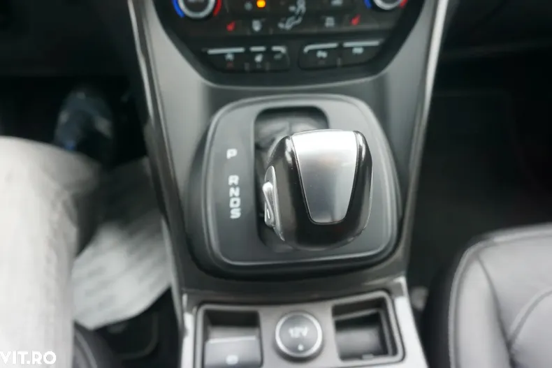 Ford Kuga din 2019 cu 70.850 km - oferta FOR138511 - foto 31