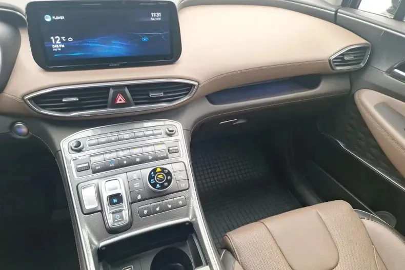 Hyundai SANTA FE din 2021 cu 23.401 km - oferta HYU138515 - foto 4