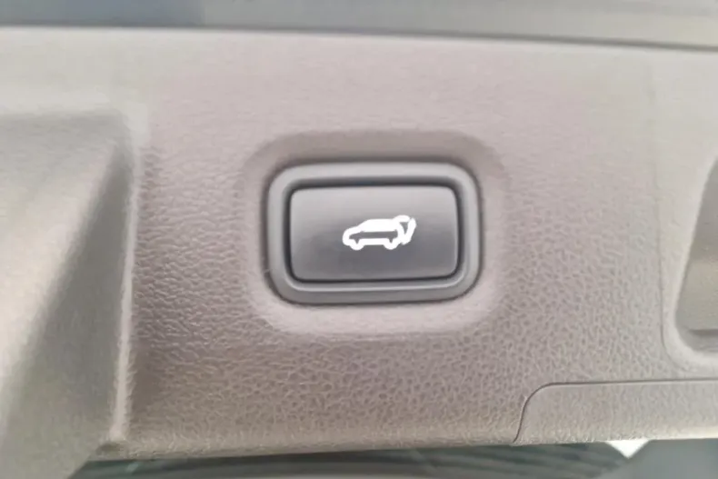 Hyundai SANTA FE din 2021 cu 23.401 km - oferta HYU138515 - foto 11