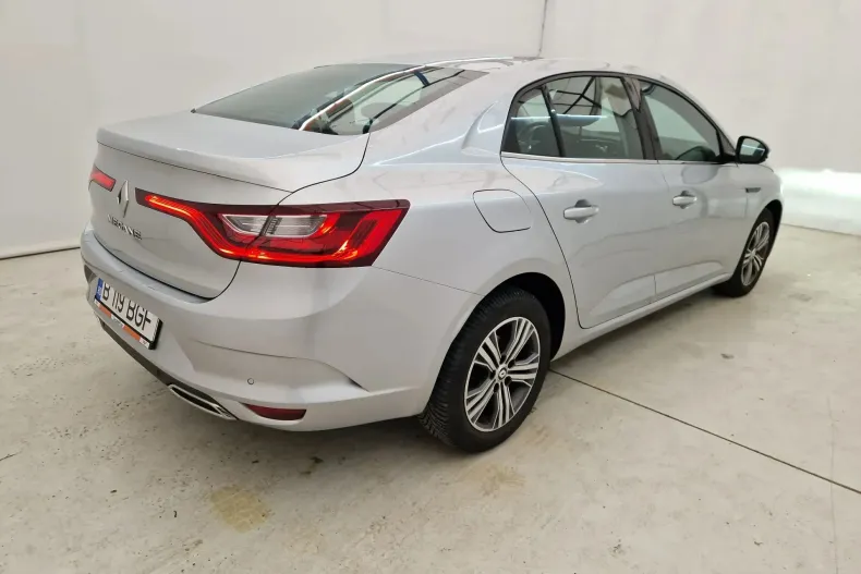 Renault Megane din 2023 cu 30.466 km - oferta REN138516 - foto 3