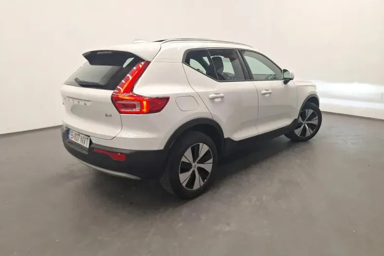 Volvo XC40 din 2021 cu 102.436 km - oferta VOL138523 - foto 2