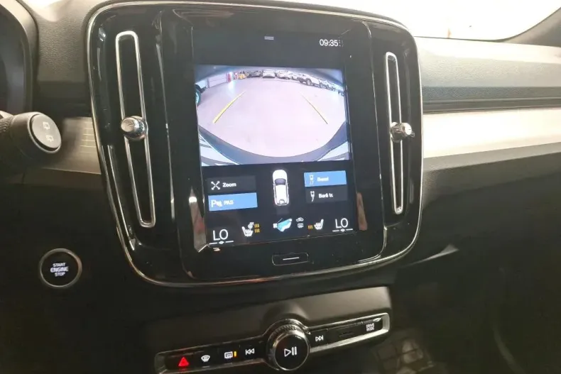 Volvo XC40 din 2021 cu 102.436 km - oferta VOL138523 - foto 5