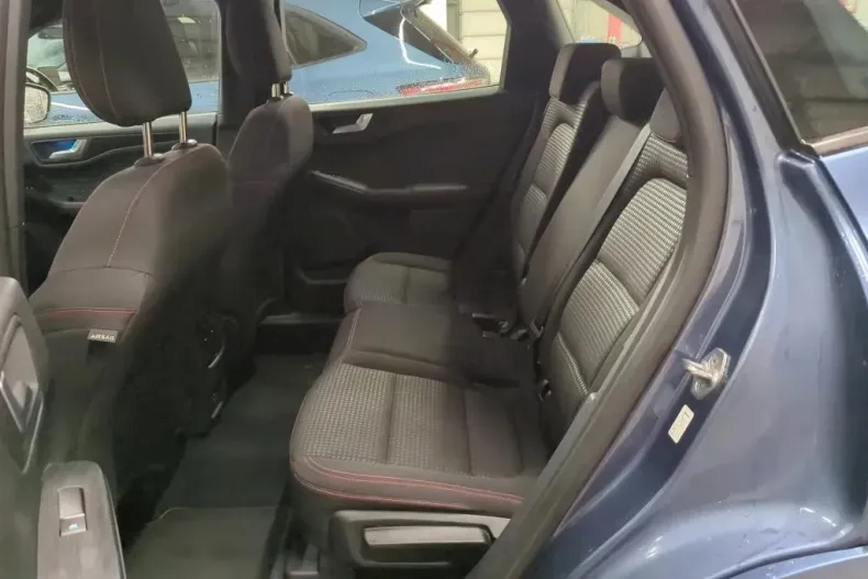 Ford Kuga din 2020 cu 76.754 km - oferta FOR138528 - foto 6