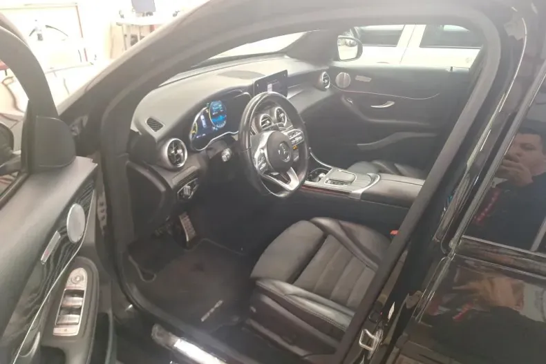 Mercedes-Benz GLC Coupe din 2020 cu 79.091 km - oferta MER138545 - foto 5